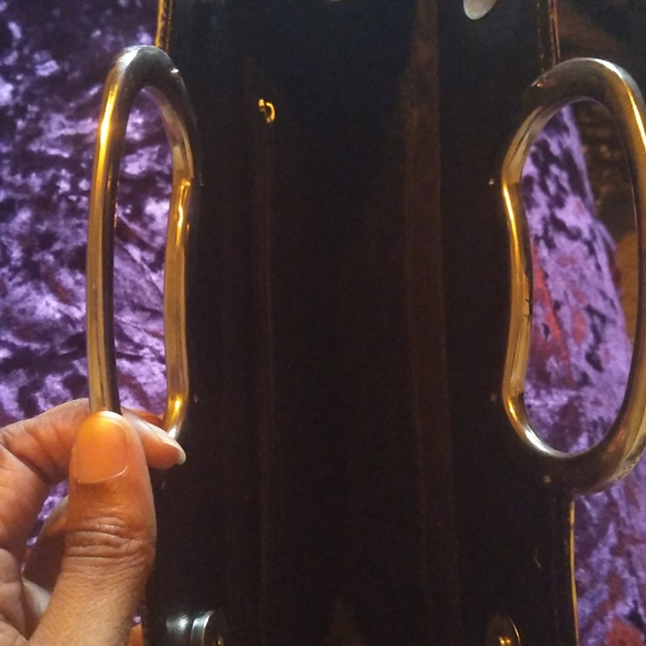 Purses - Picture 2 of 2